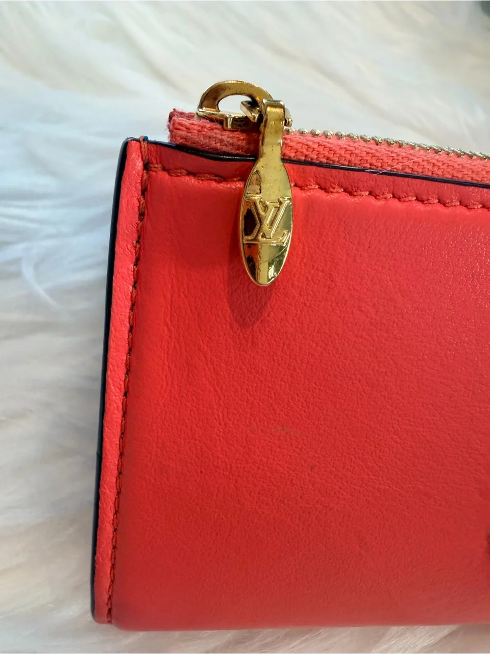 Louis Vuitton Coral Leather Wallet with Gold LV Medallion✨ - Picture 6 of 9